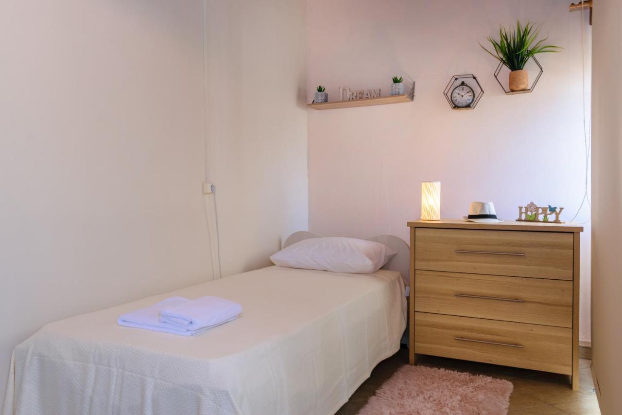 Central Penthouse In Quiet Neighborhood Near Sandy Beach Chrissi Akti Chania Exterior foto