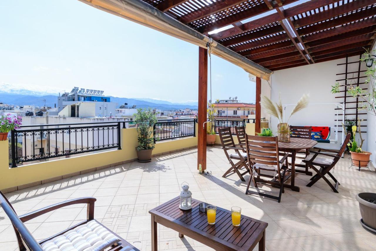 Central Penthouse In Quiet Neighborhood Near Sandy Beach Chrissi Akti Chania Exterior foto
