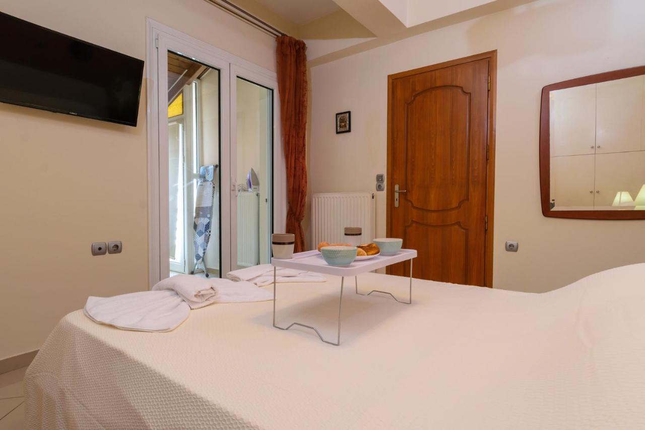 Central Penthouse In Quiet Neighborhood Near Sandy Beach Chrissi Akti Chania Exterior foto